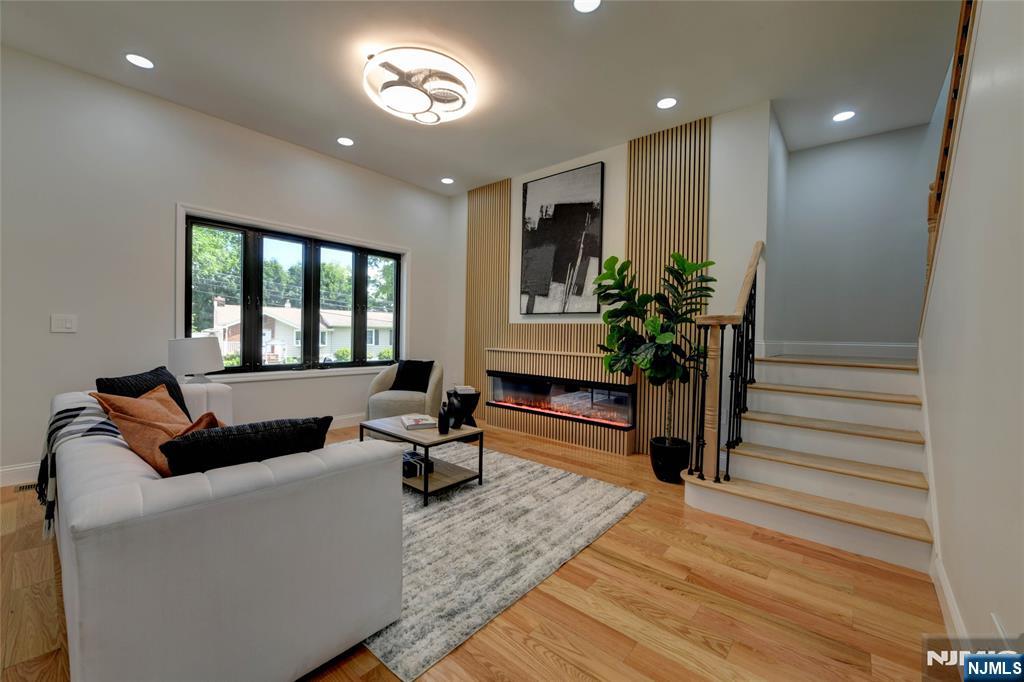 49 Longview Avenue - Photo 4