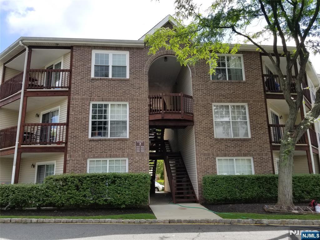 1530 Westgate Drive - Photo 1