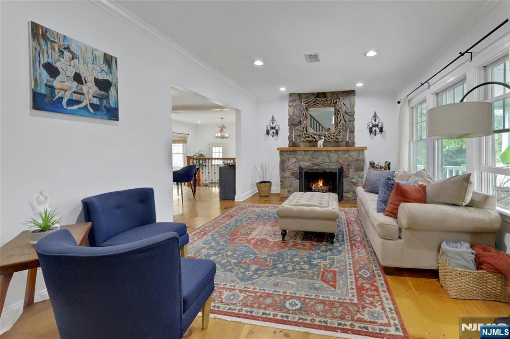 Photo 3 of Single family home for sale at 75 Buena Vista Ave, Hawthorne, NJ 07506 | MLS# 26032126 | Listing updated on 2026-09-16