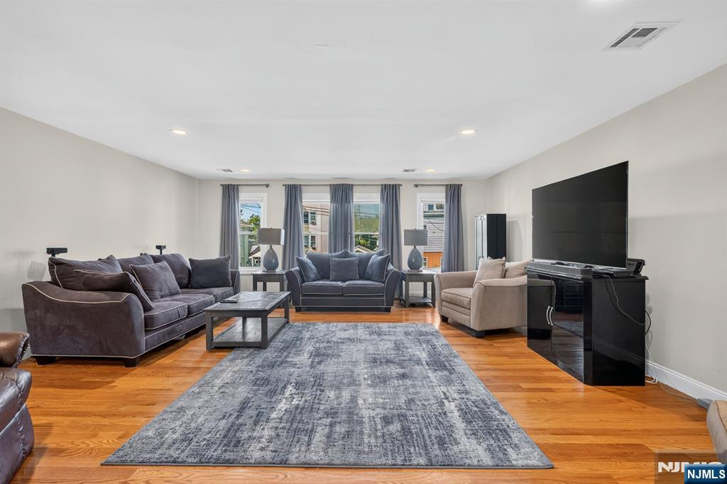 12 Washington Place A - Photo 4