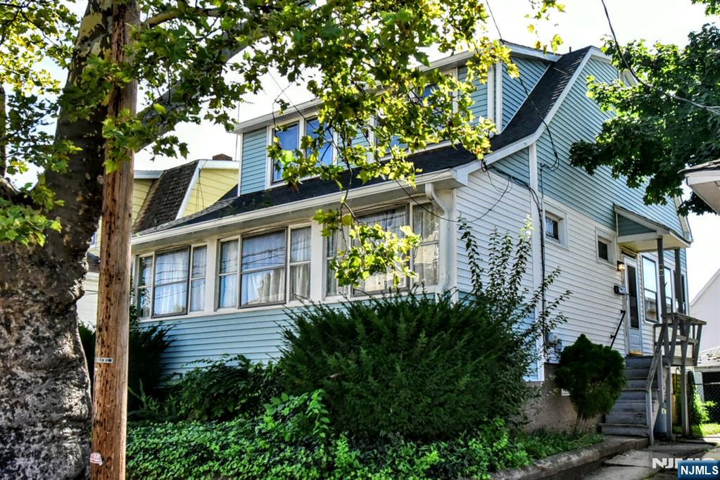 80 14th Street - Photo 2