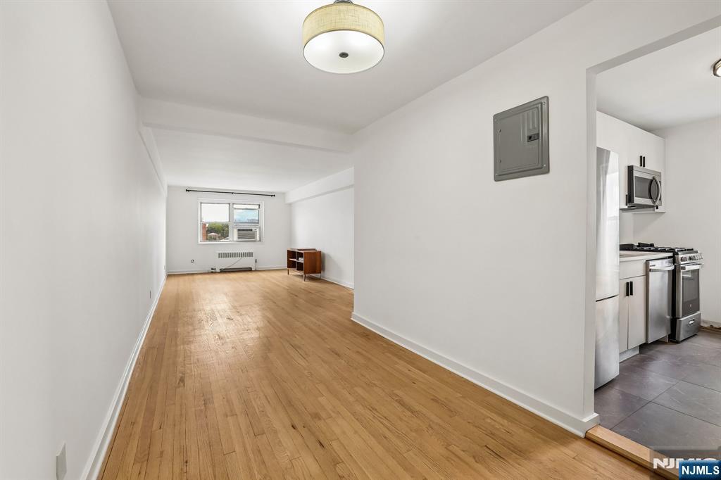 2215 Central 5D - Photo 5