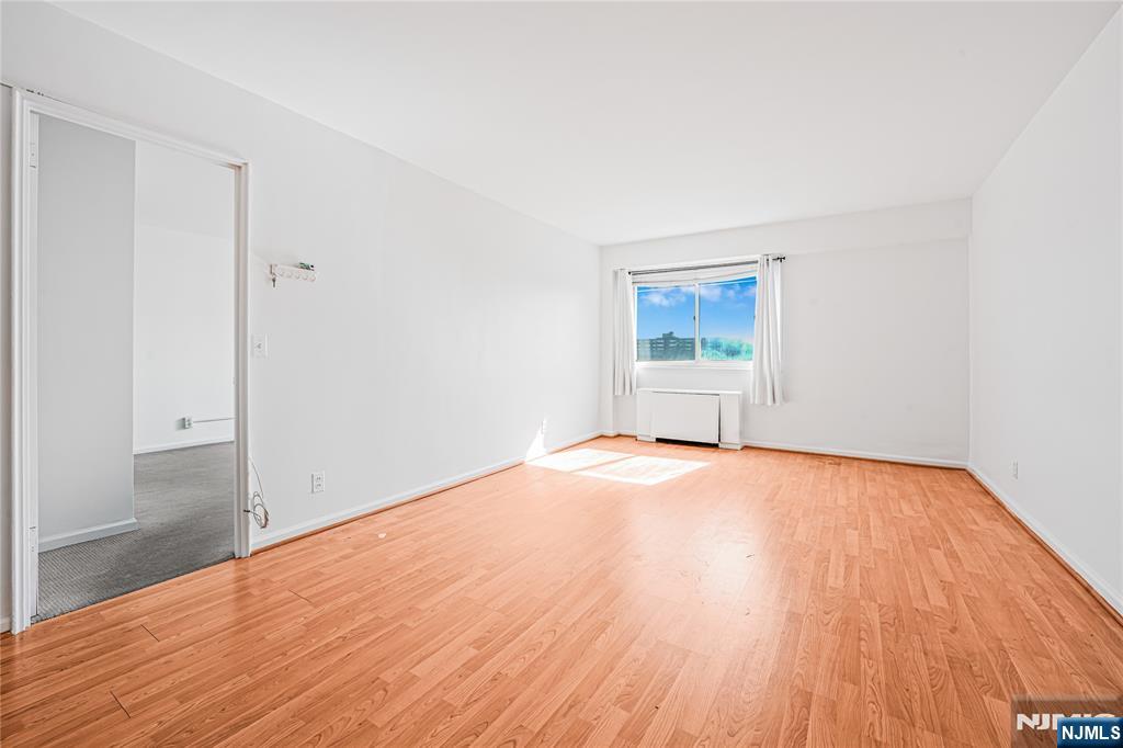 2185 Lemoine #5B, Fort Lee, NJ 07024
