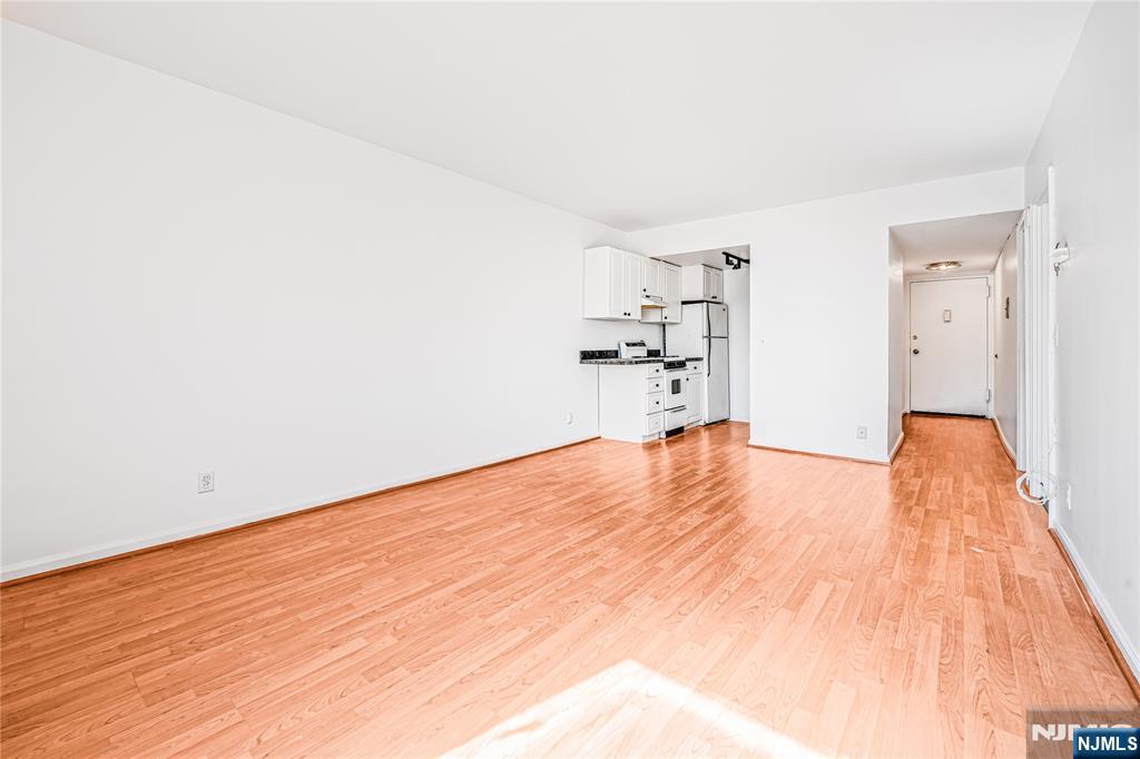 2185 Lemoine #5B, Fort Lee, NJ 07024