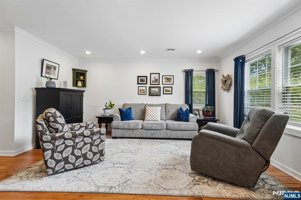 10 David Road - Photo 5