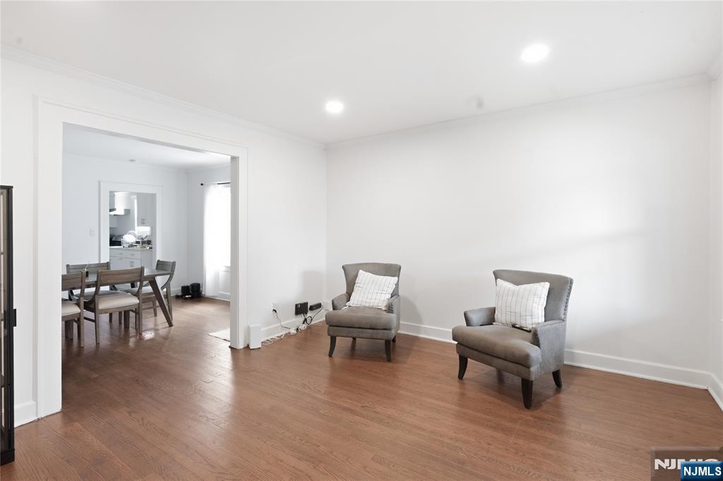 168 Garden Avenue - Photo 4
