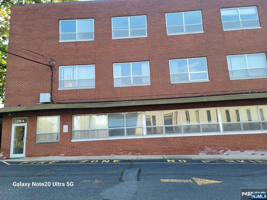 210 Sylvan Avenue A8 - Photo 2