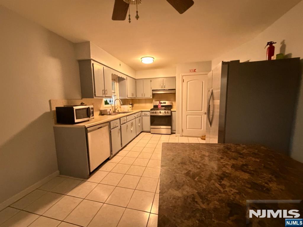 55 Poplar Avenue - Photo 4