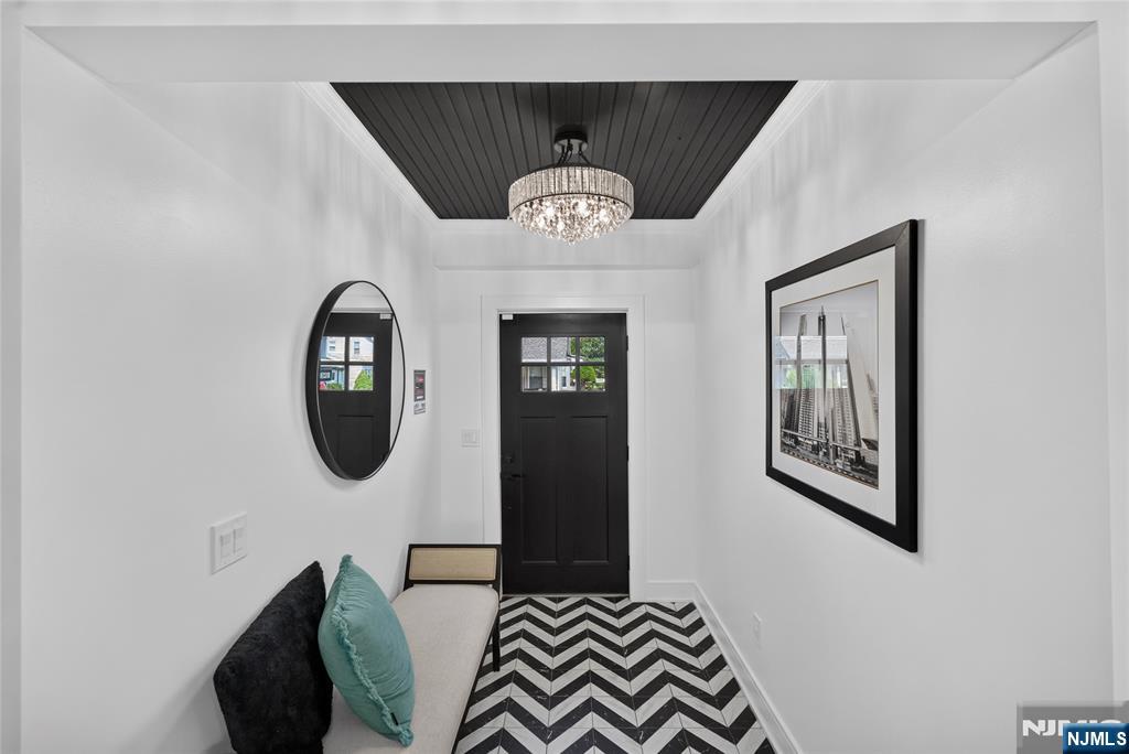 32 Fontaine Avenue