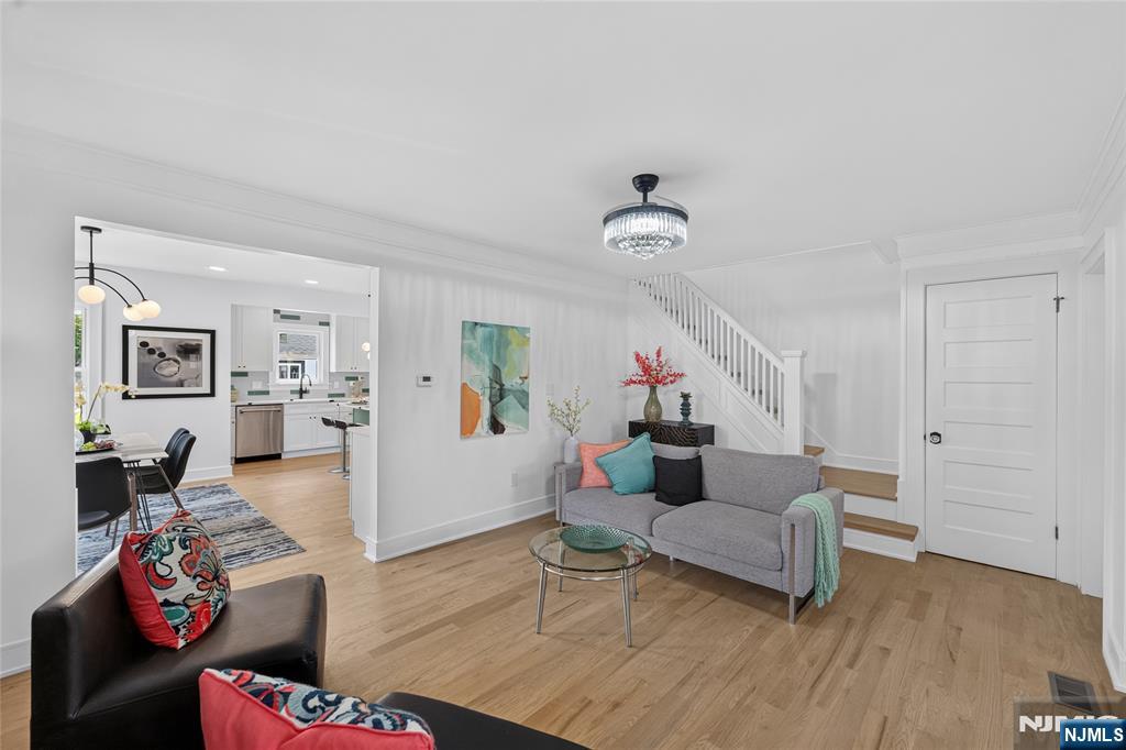 32 Fontaine Avenue - Photo 3