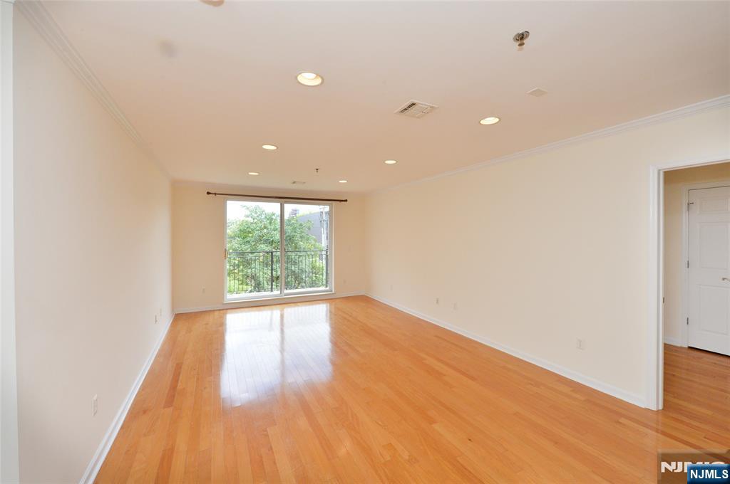 659 1st Street 413 - Photo 3