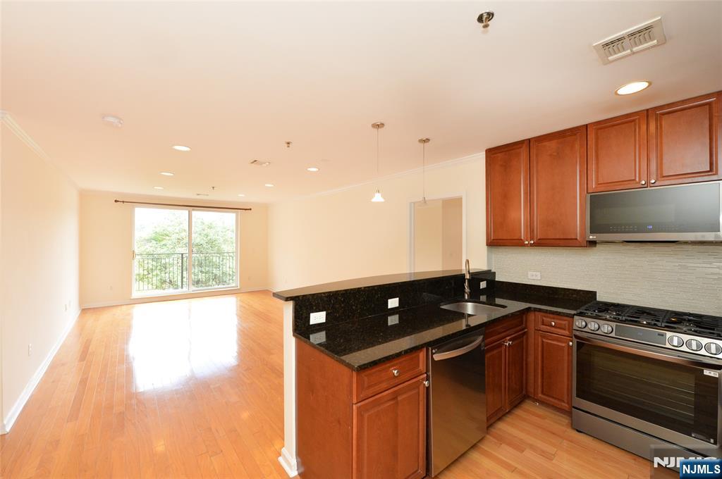 659 1st Street 413 - Photo 4