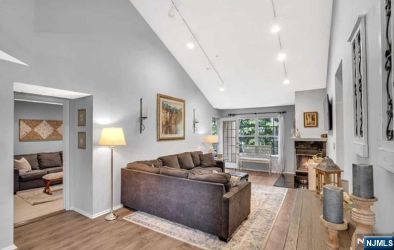 1198 Richmond Road - Photo 5