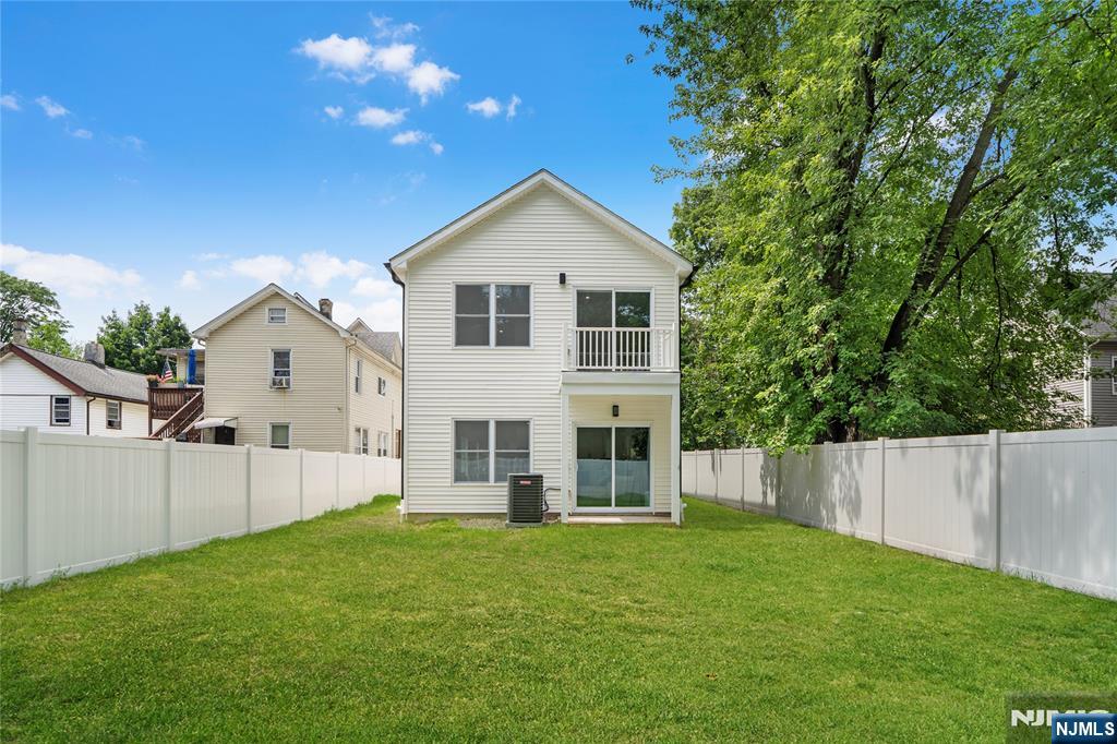 409 John Street - Photo 4