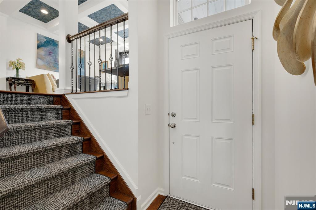 5 Creekside Court - Photo 4