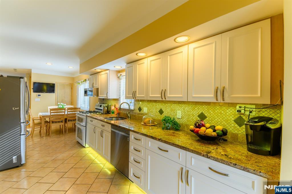 Photo 2 of Multi family home for sale at 25 Bond St, Wallington, NJ 07057 | MLS# 26032185 | Listing updated on 2026-09-15