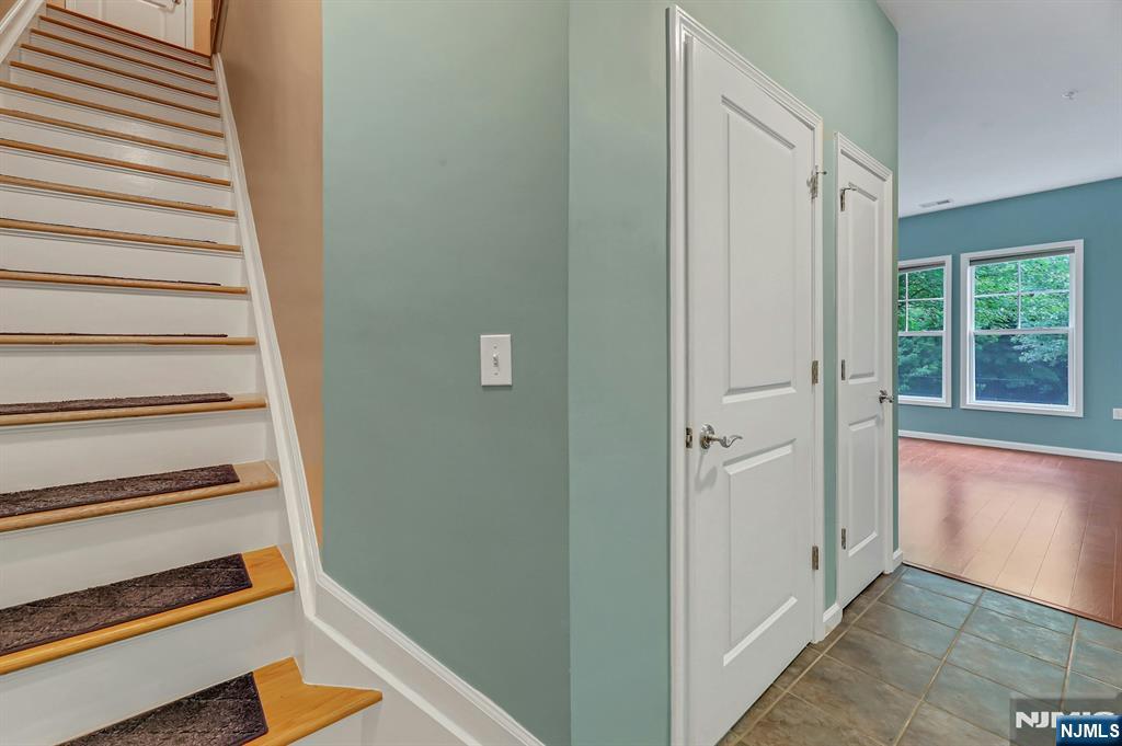 906 River Place - Photo 4