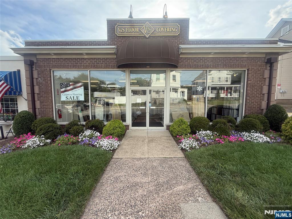 145 Godwin Avenue - Photo 1