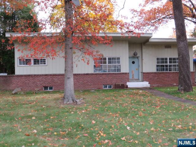 543 Ackerman Avenue - Photo 4