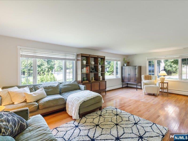 Photo 4 of Single family home for sale at 30 Laurel Dr, Wayne, NJ 07470 | MLS# 26032198 | Listing updated on 2026-09-16