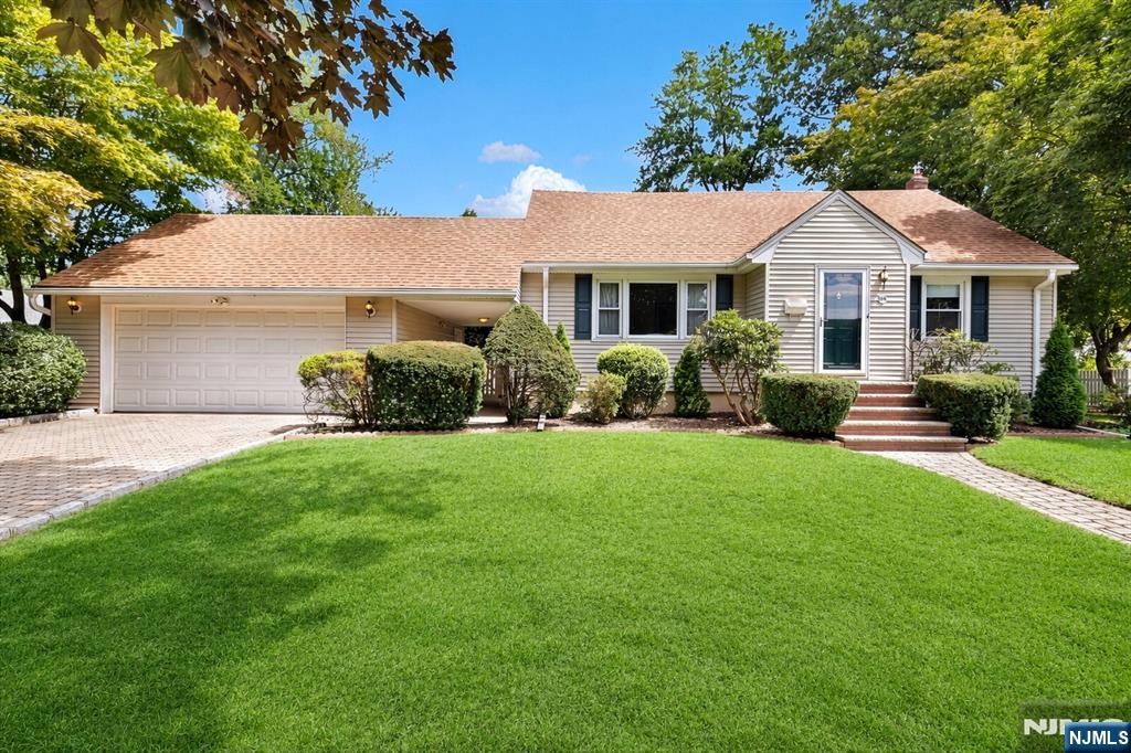 349 N Ridgewood Boulevard - Photo 4