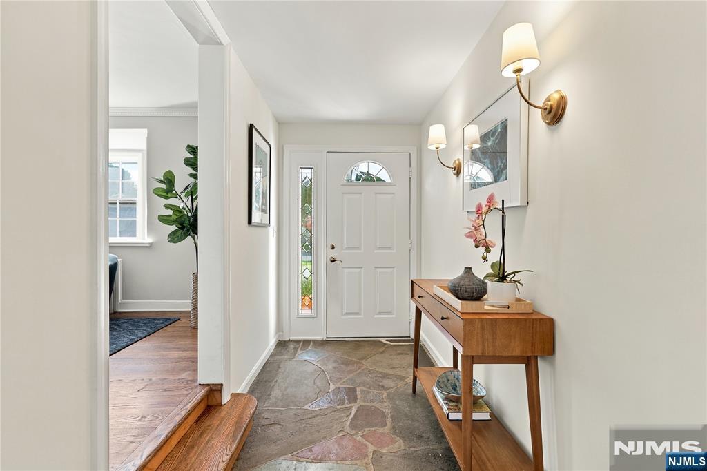 428 Oxford Court - Photo 4