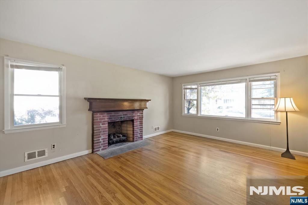 546 Lynn Street - Photo 5
