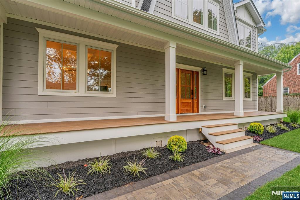 784 Austin Avenue - Photo 4
