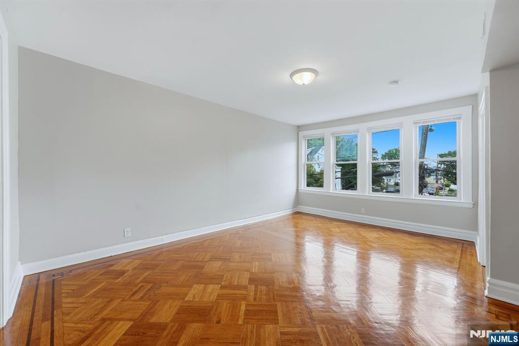 926-928 20th Street - Photo 4