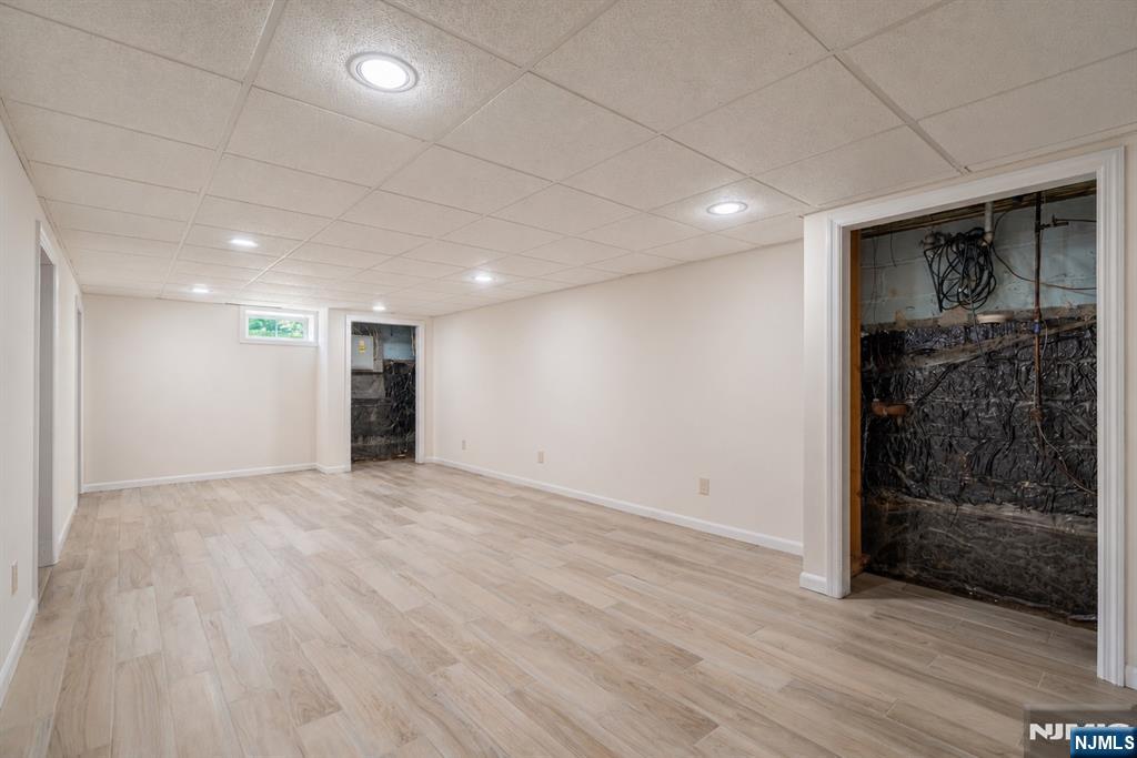 711 Bloomfield Avenue - Photo 3