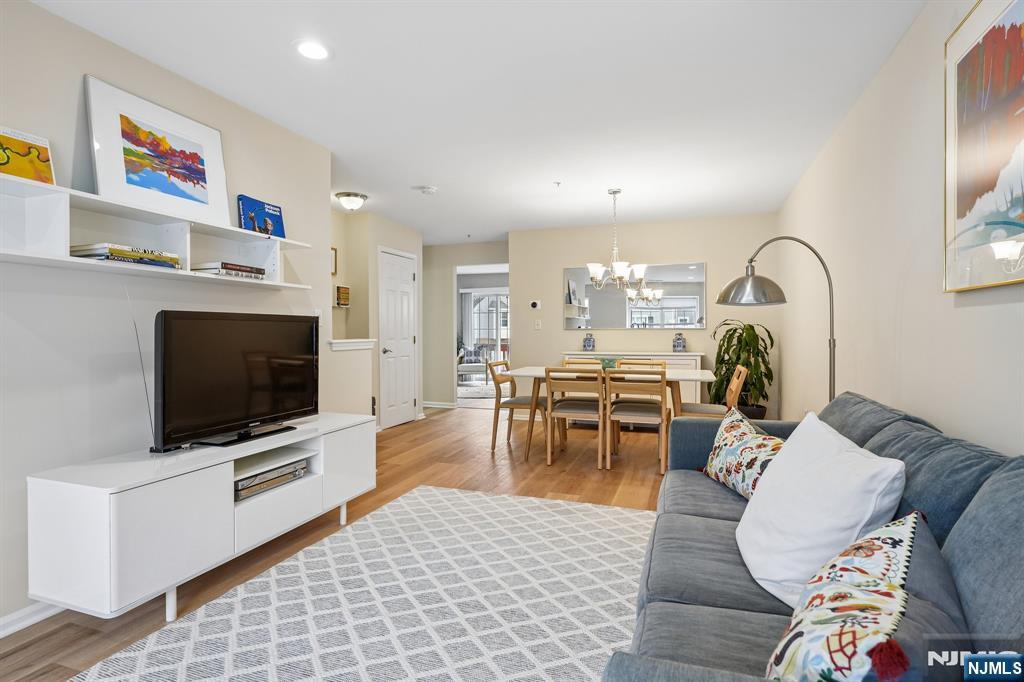 55 Greenbrook Drive - Photo 3