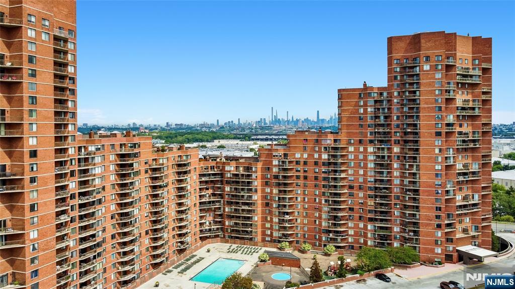 117 Harmon Cove Tower 117 - Photo 1