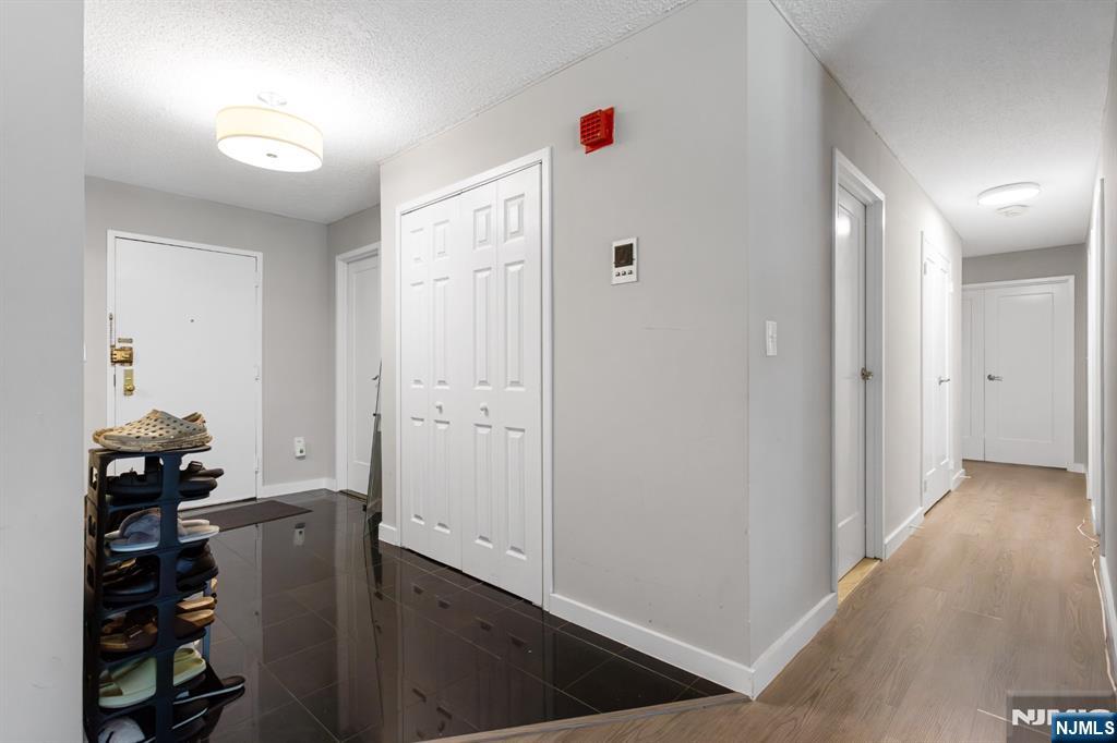 117 Harmon Cove Tower 117 - Photo 4