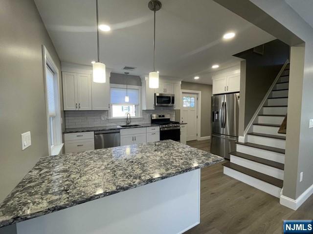 58 Hastings Avenue - Photo 2