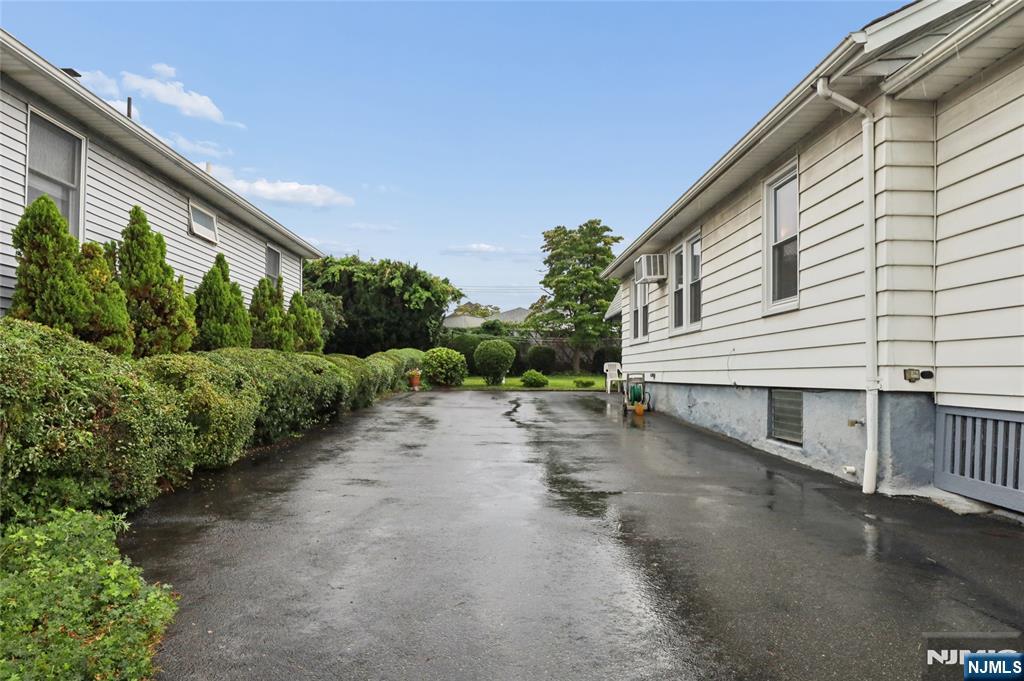 16 Lee Street - Photo 3