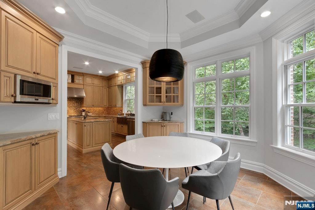 704 Heights Lane — photo 14