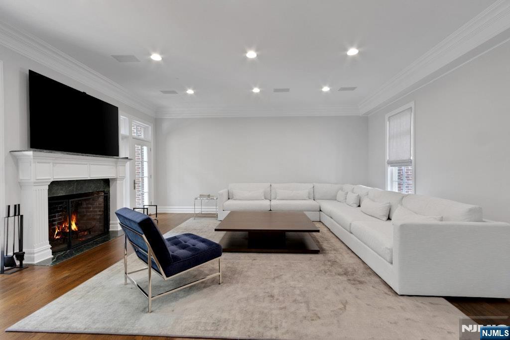 704 Heights Lane - Photo 5