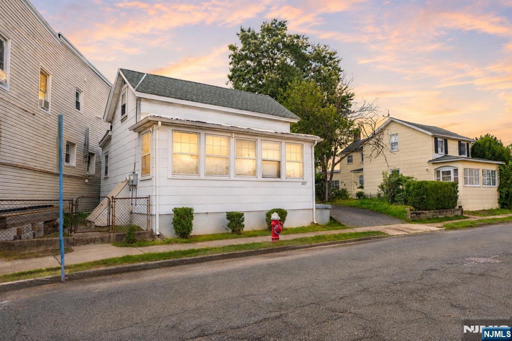 307 Washington Avenue - Photo 1