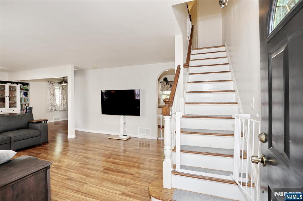 110 Hamilton Avenue - Photo 4