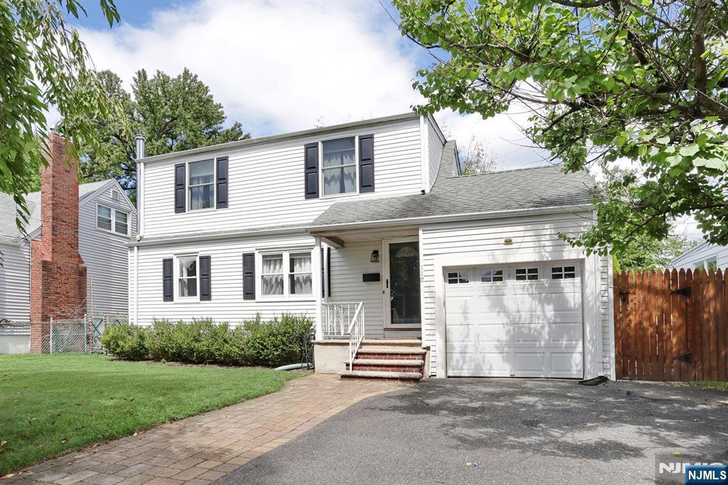 110 Hamilton Ave, Dumont, NJ 07628