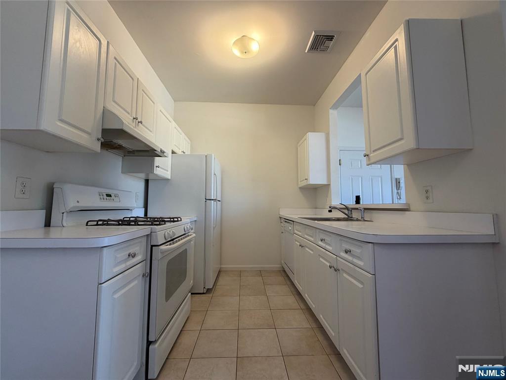 35 Prospect Street 9 - Photo 1