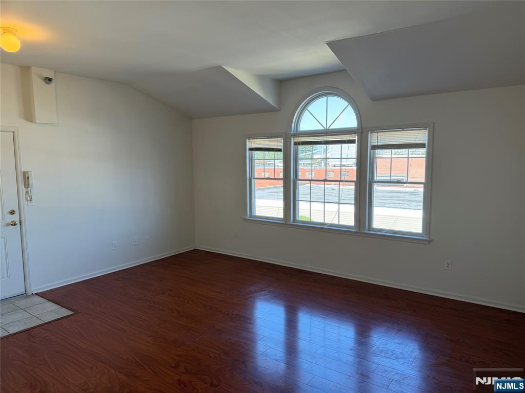 35 Prospect Street 9 - Photo 3