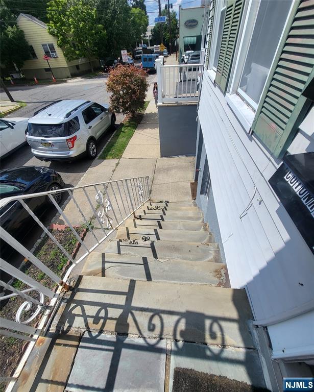33 Alva Street - Photo 2