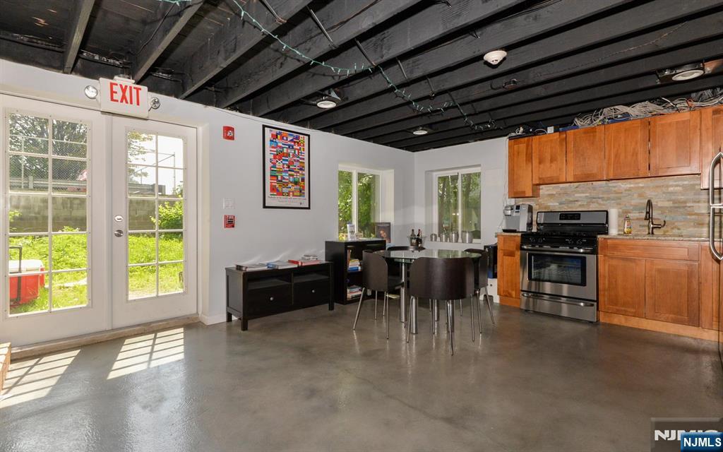 1249 Paterson Plank Road Basement - Photo 3