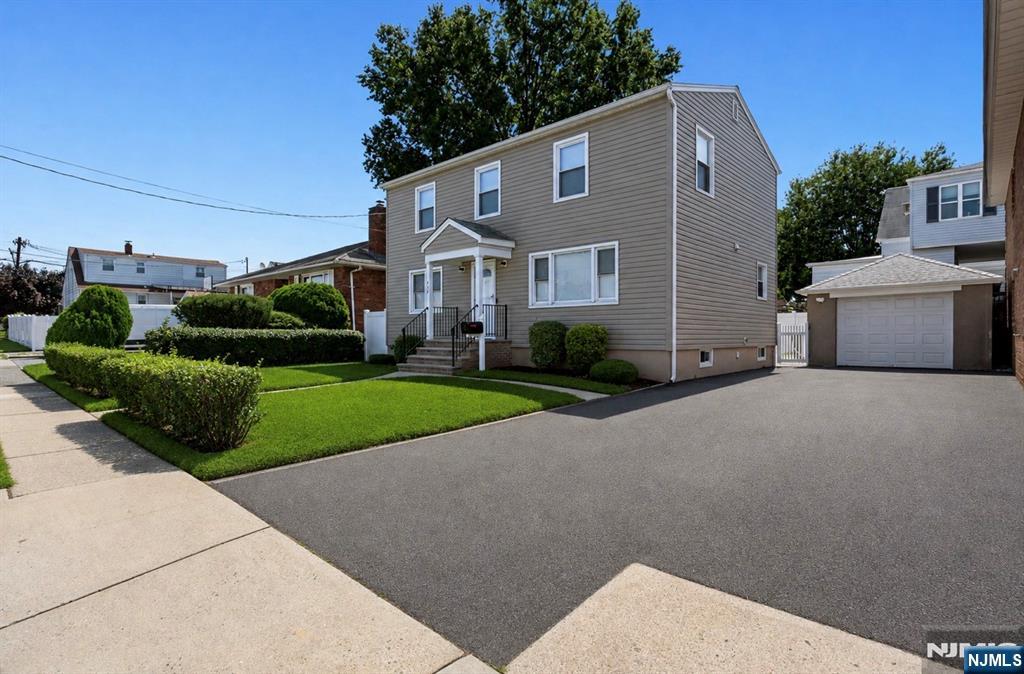 418 President Street - Photo 2