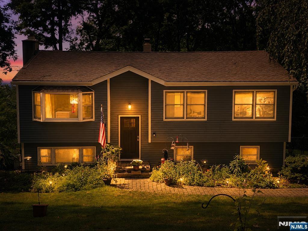11 Hillsdale Drive - Photo 1