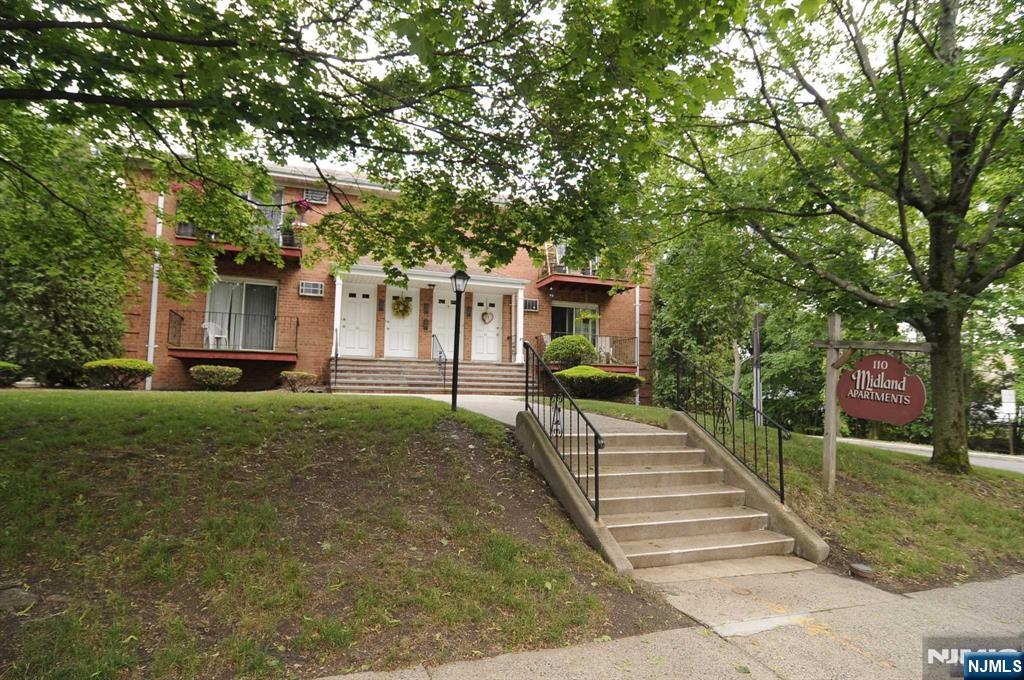 110 Midland Avenue 16A - Photo 1