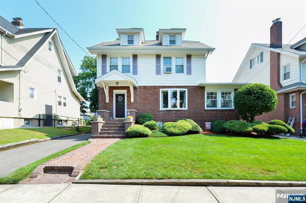 76 Poplar Street - Photo 1