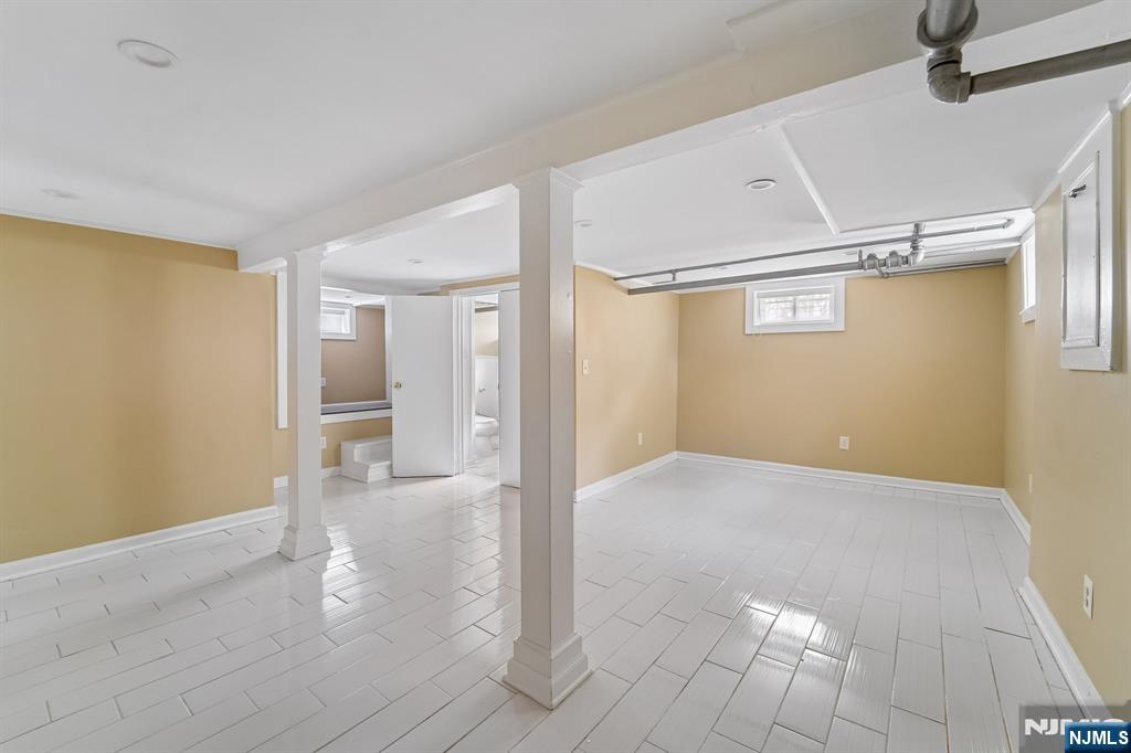 34 Cypress