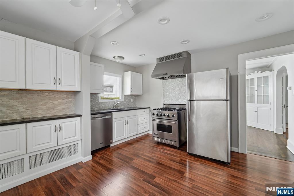 34 Cypress